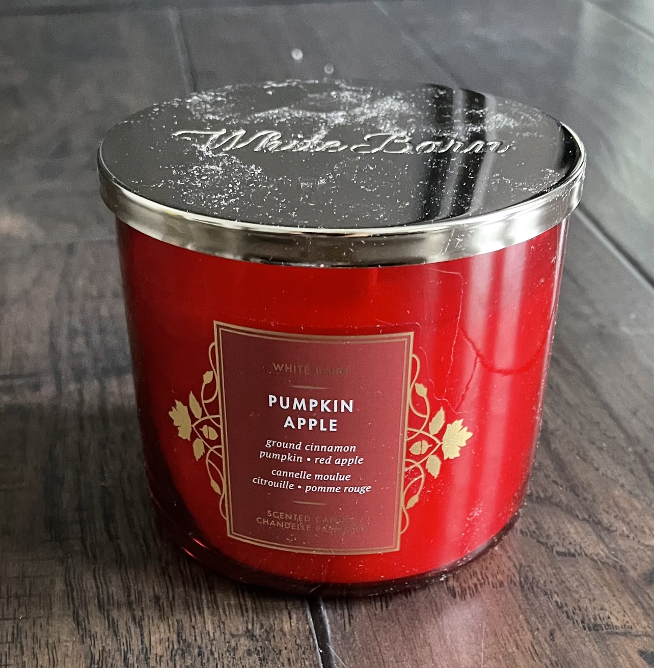White Barn Pumpkin Apple Candle