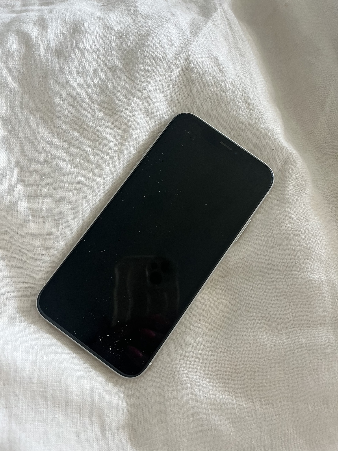 White iPhone XR