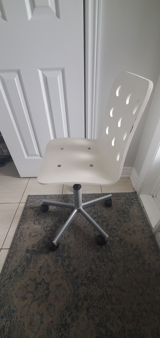 White rotating and adjustable office chair - photo 2