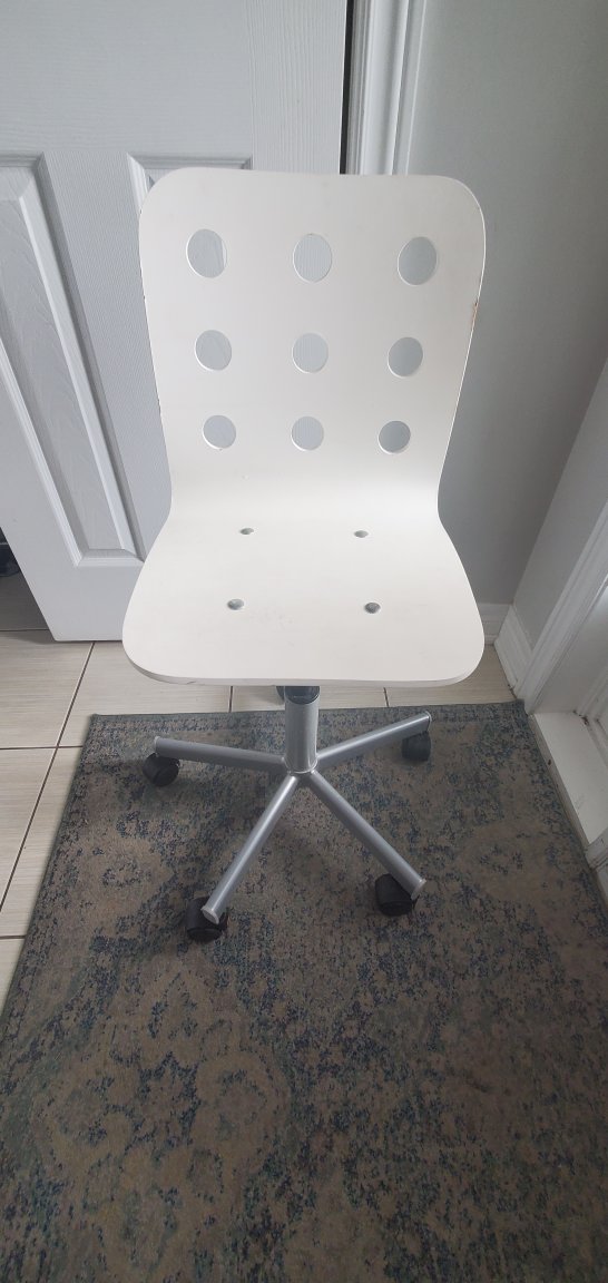 White rotating and adjustable office chair - photo 3
