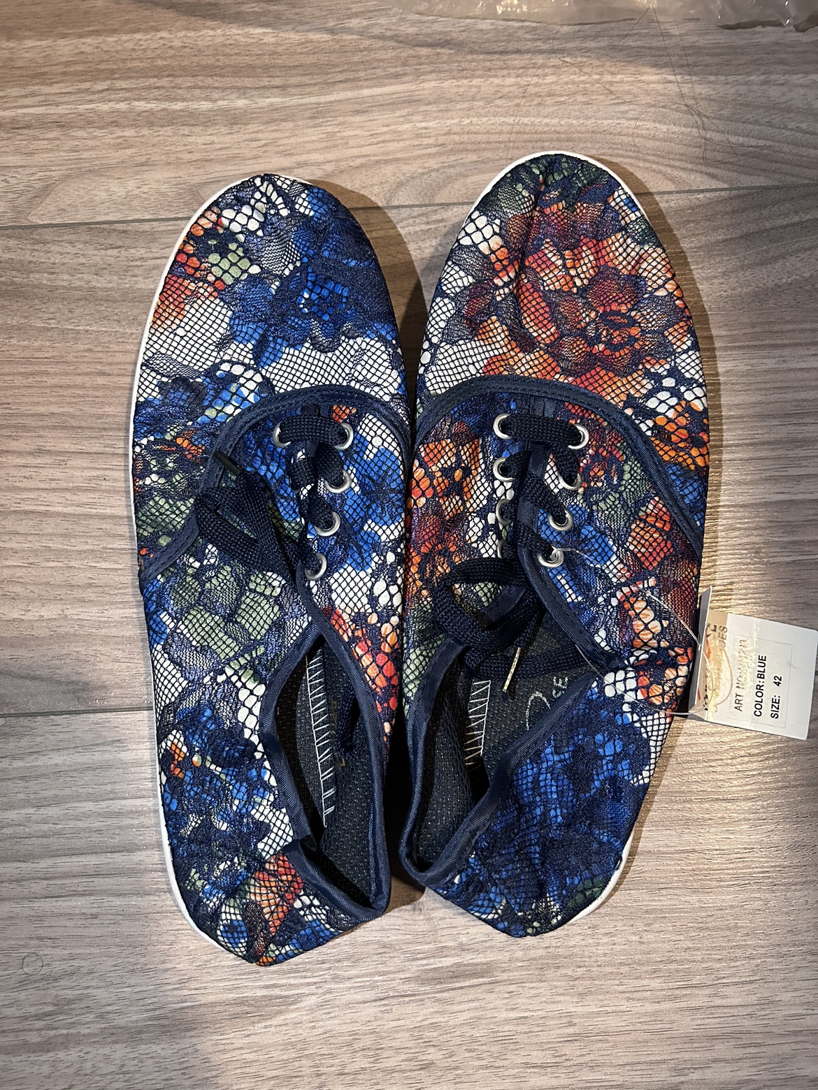 Floral Gardening Lace Flat Sneakers #freecycle
