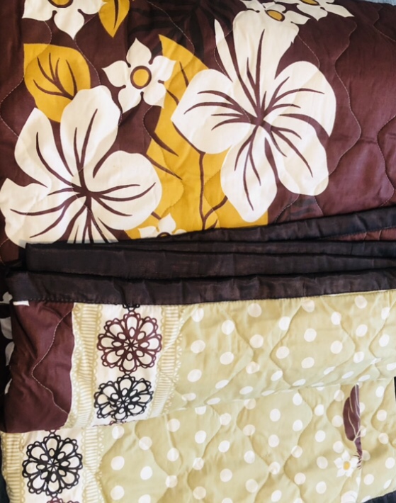 Queen bed sheet set with quilt - 6 pieces - photo 2
