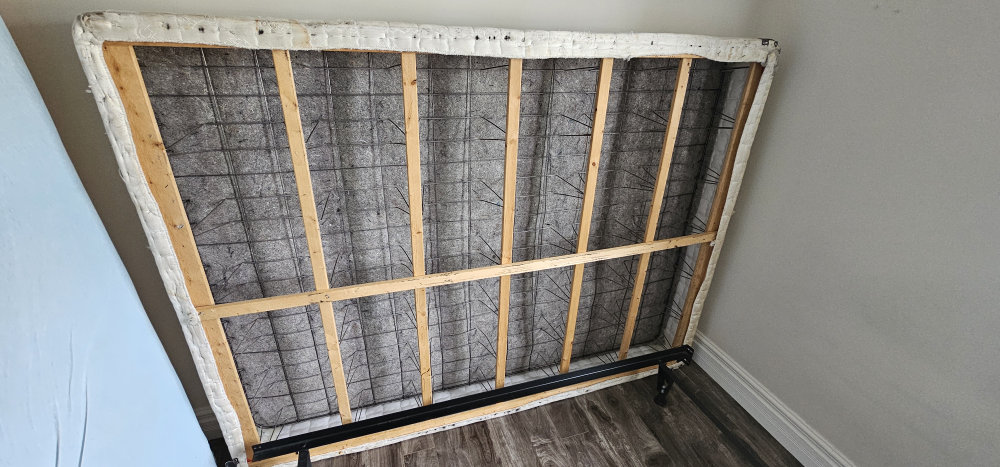 4 month old Mattress+ Box Spring+ Stand - photo 3