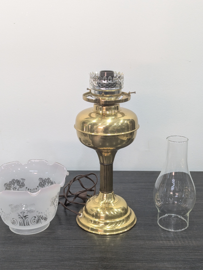 Vintage electric brass lamp image indicator(2)