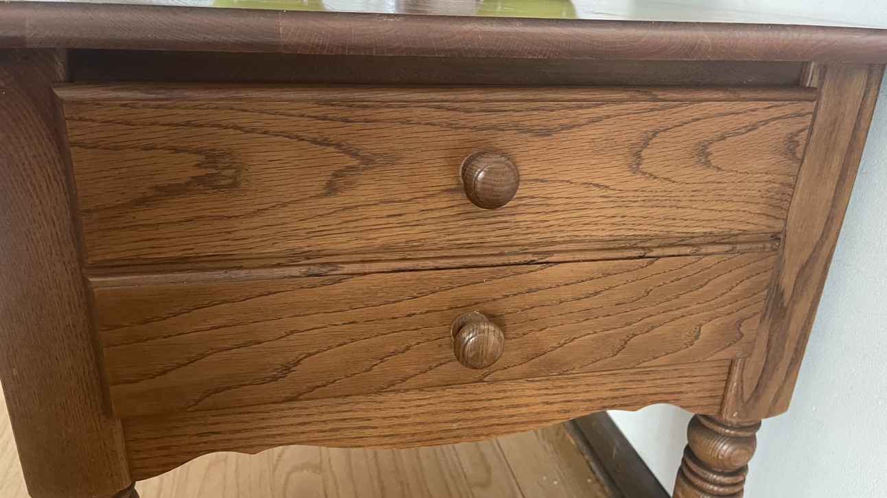 Wooden End Table drawer please check more pictures - photo 2
