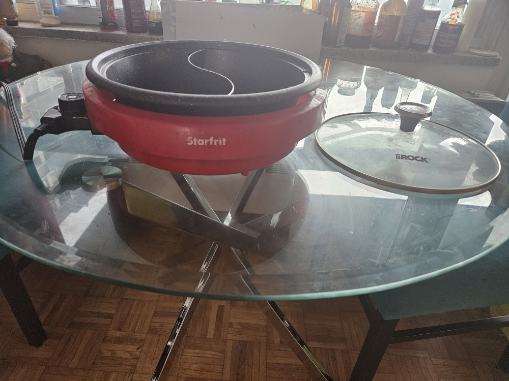 Starfrit Electric 2 side hotpot