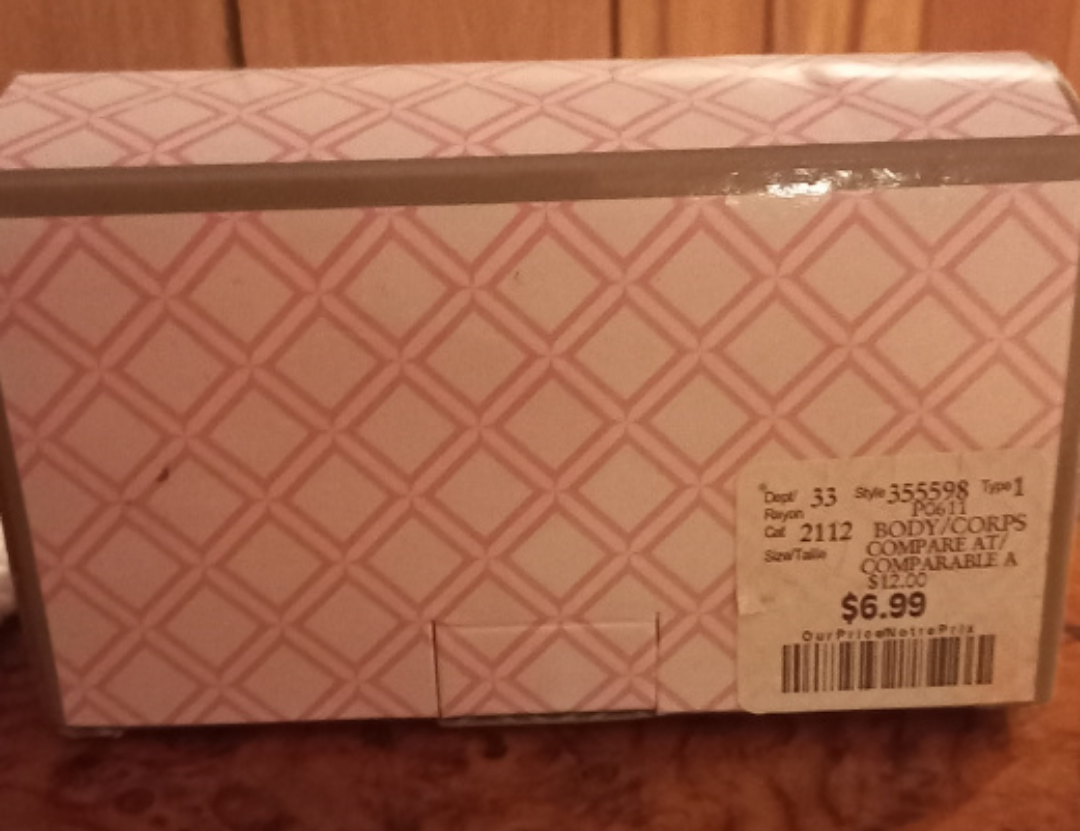 Pig Soap on a Rope Raspberry image indicator(4)