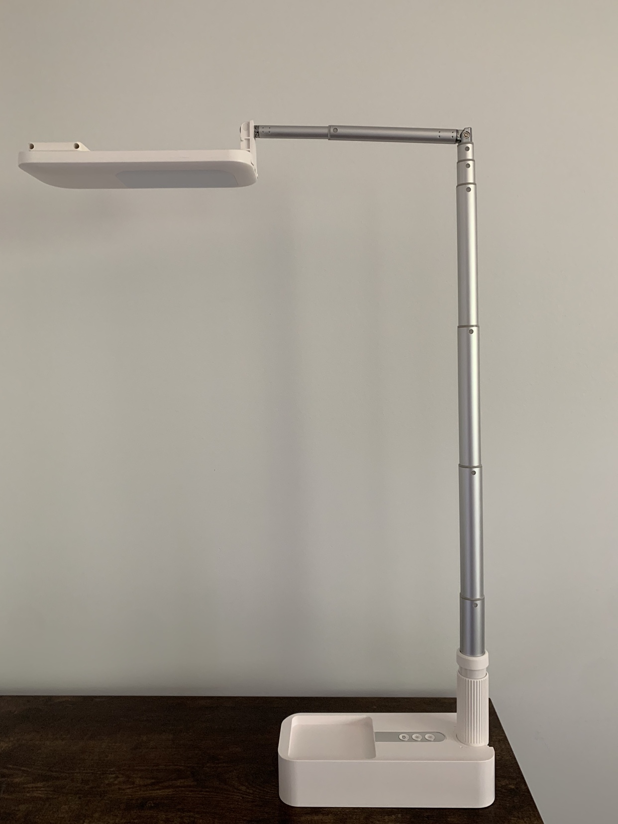 Adjustable LED Phone Stand for Recording, 360° Rotation thumbnail
