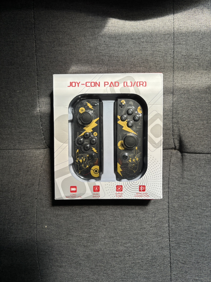 Nintendo Switch Joy-con (Pikachu) image indicator(3)