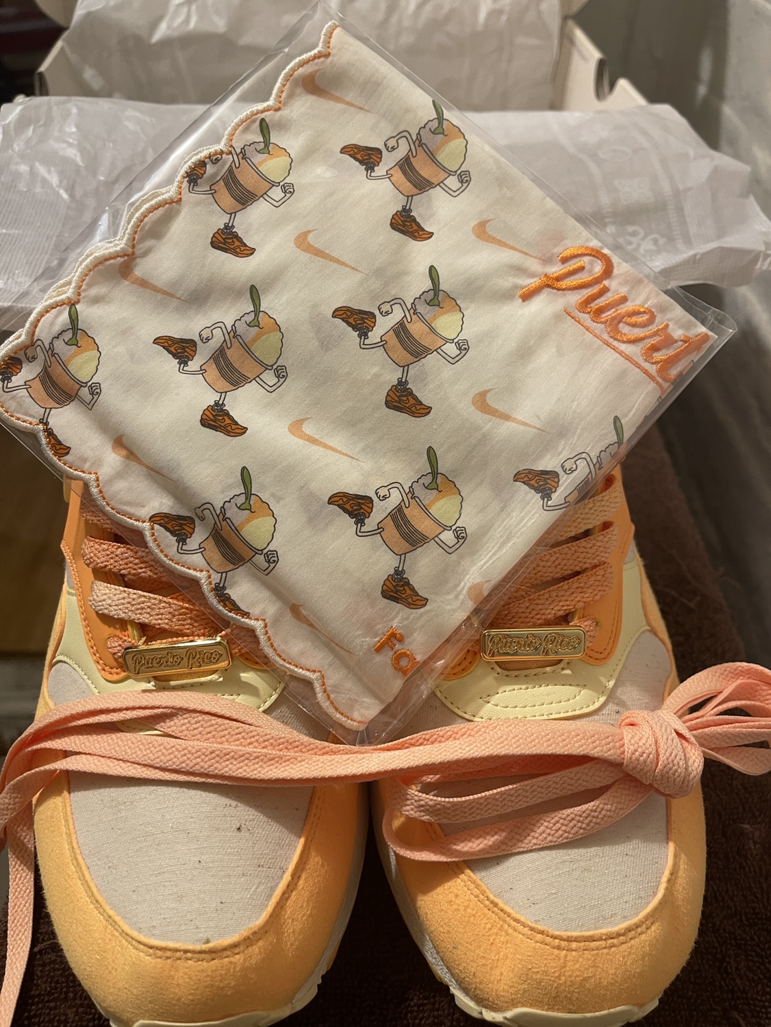 Nike Air Max 1 Puerto Rico image indicator(6)