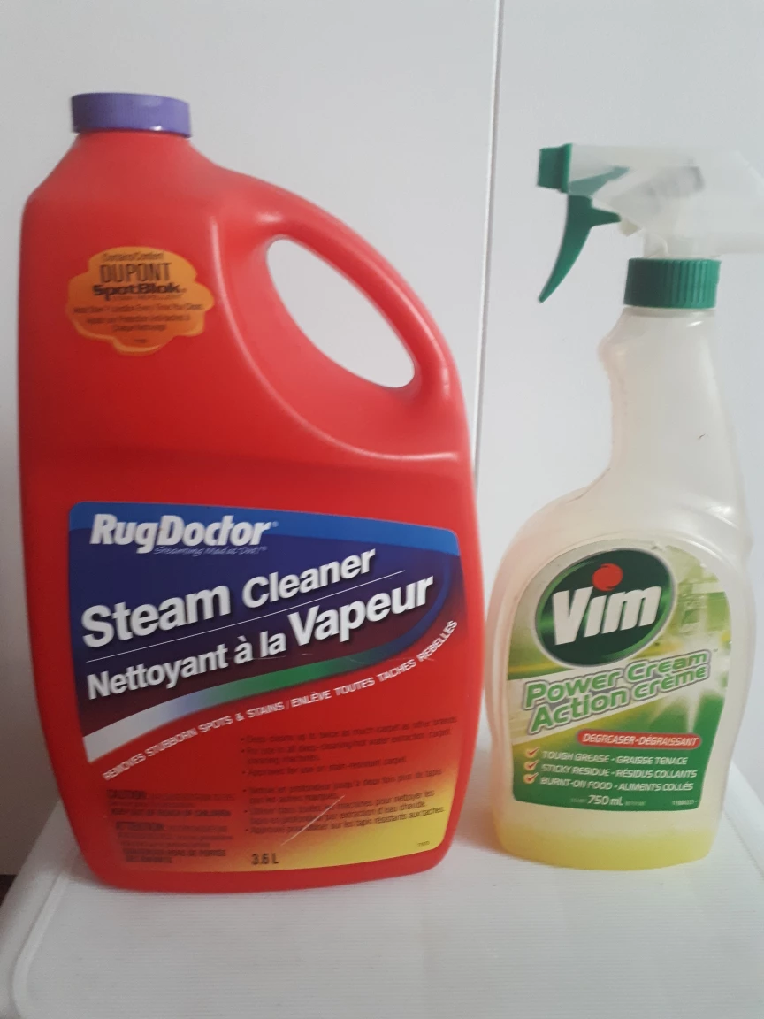#freecycle Four Cleaning Products image indicator(2)