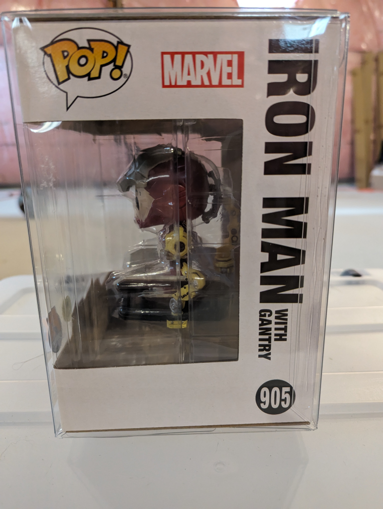 Pop! Marvel Iron Man with Gantry 905 image indicator(2)