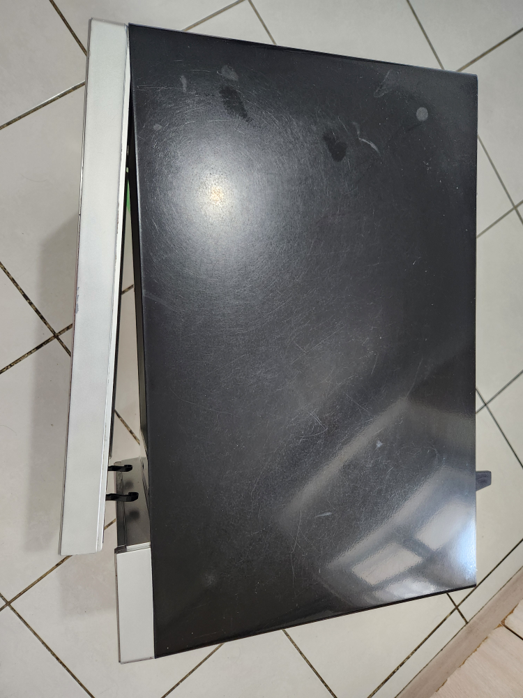 Table Top Microwave (Royal Sovereign)