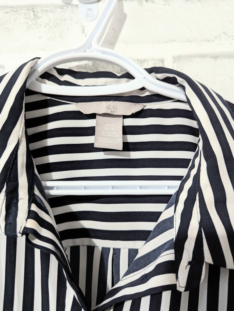 H & M Navy Stripe Blouse image indicator(2)