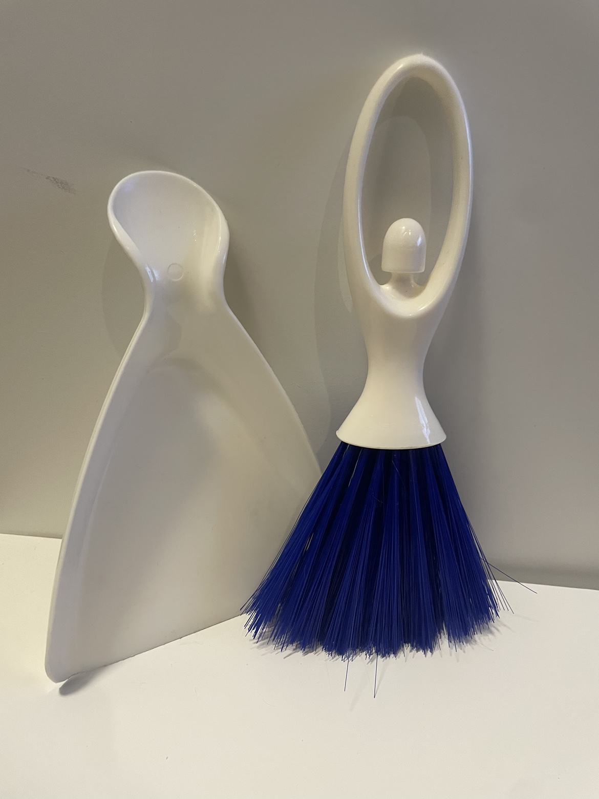 Mini Brush and Dustpan - photo 3