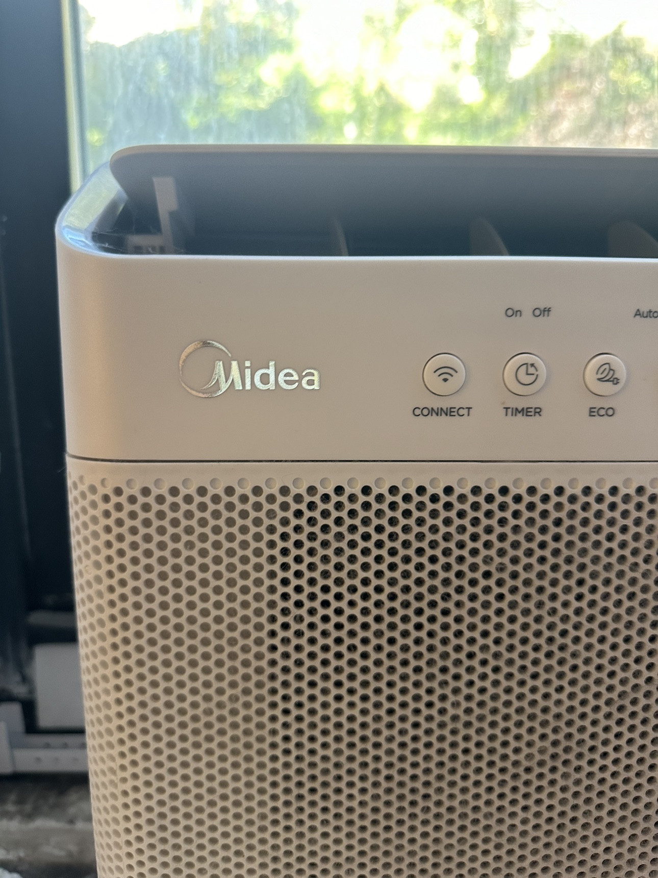 Like-New Window AC Unit (Midea brand) - photo 2