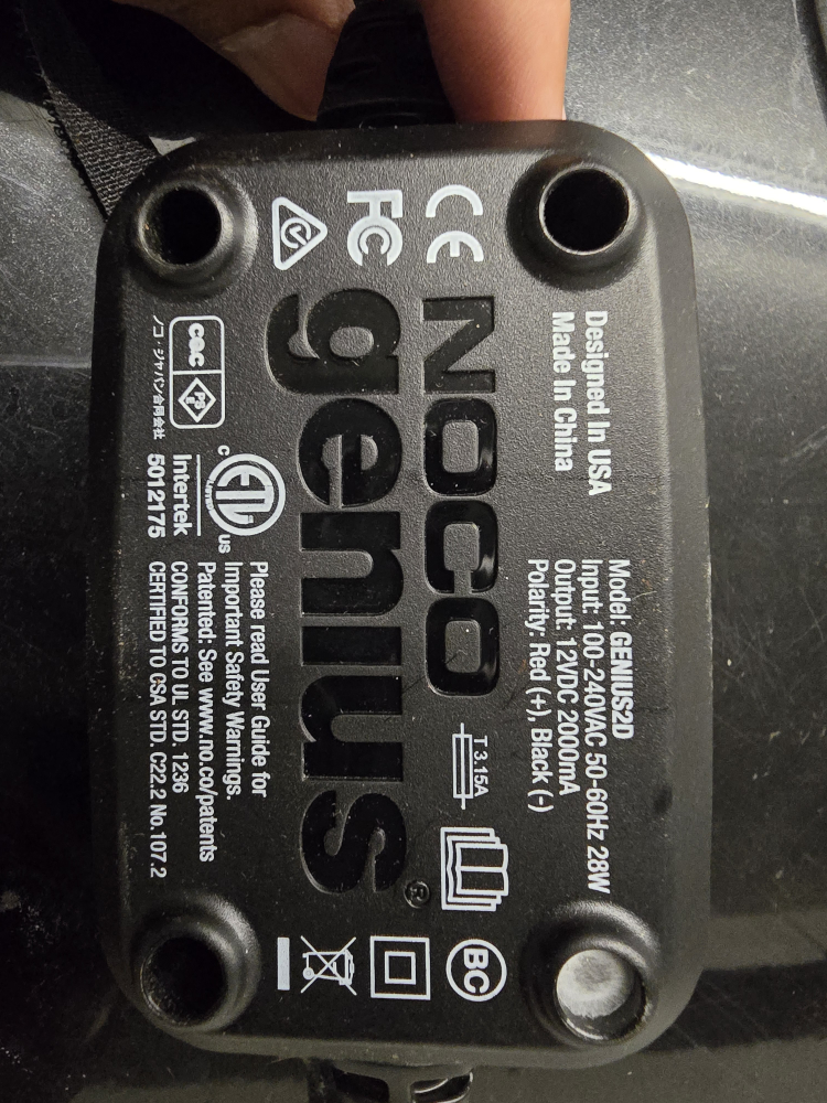 NOCO Genius Compact Battery Charger - photo 2