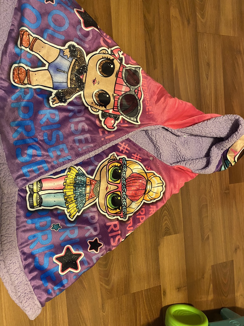 LOL blanket cape and unicorn costume 4/5t image indicator(2)