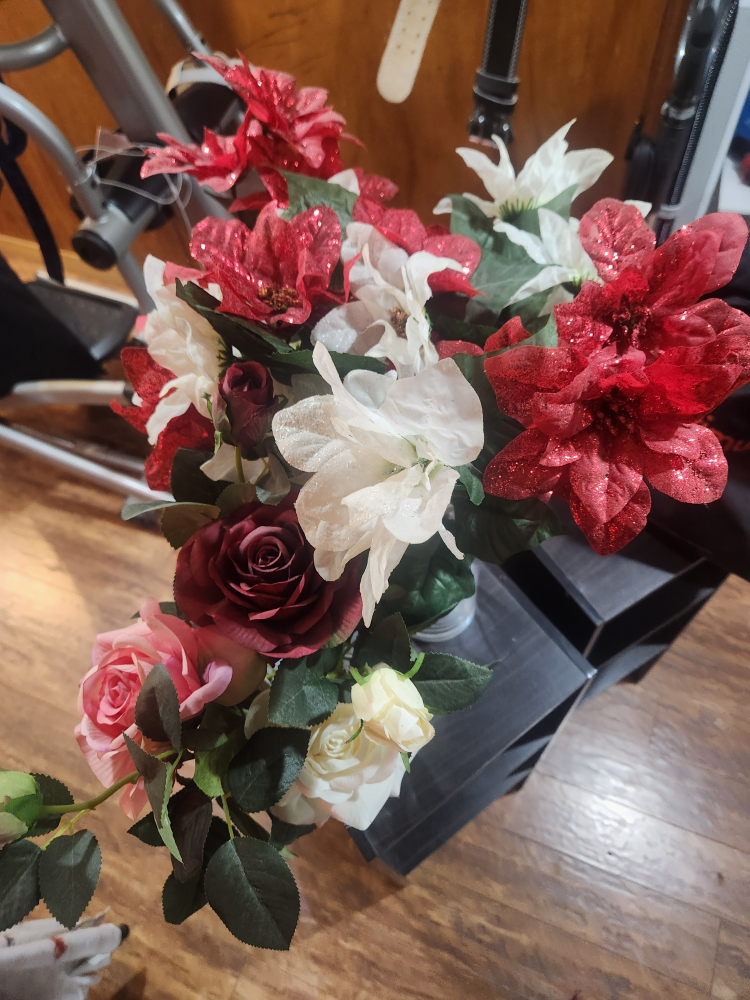 fake flower arrangements with vases - photo 3