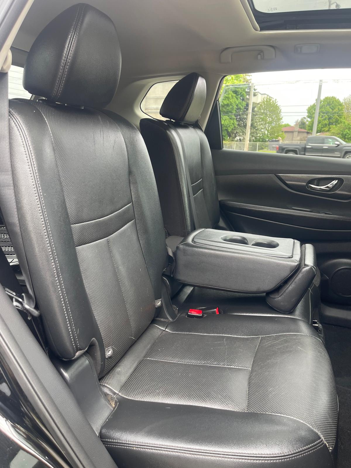 2015 Nissan Rogue, 4WD, certified - photo 2