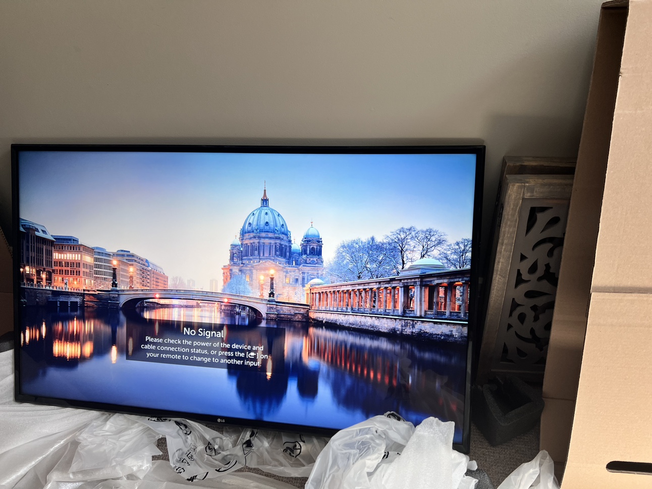 55 inch LG Smart TV - photo 3