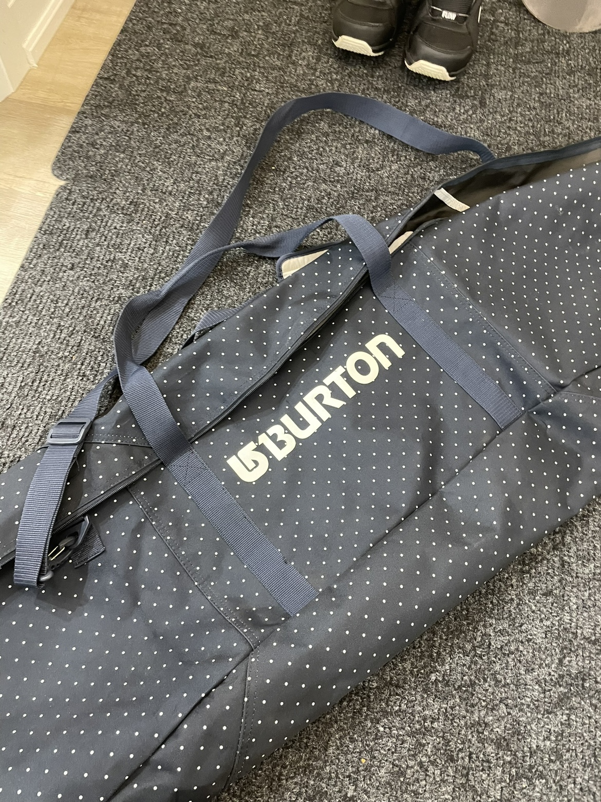 Women's Snowboard Package image indicator(7)