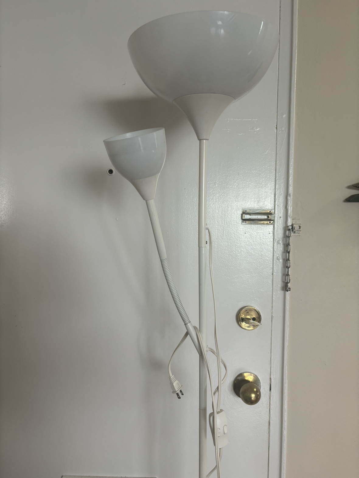 White lamp - photo 2