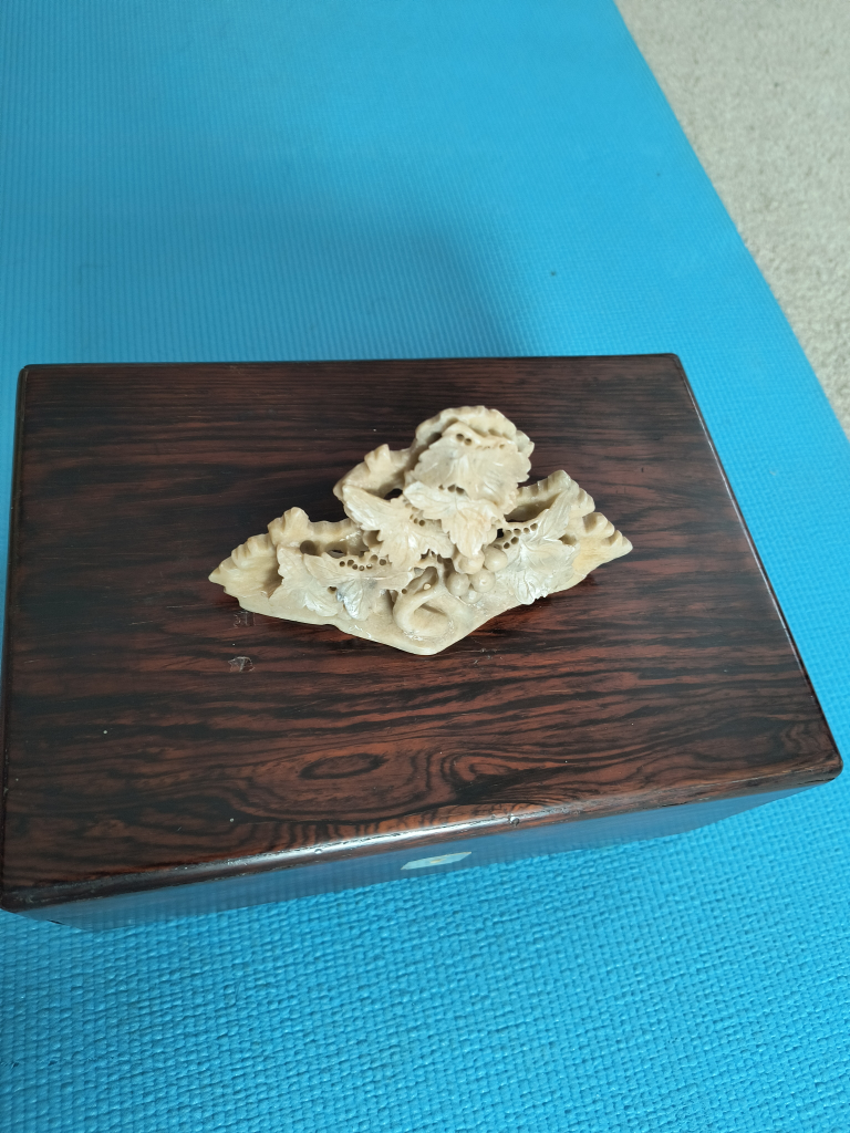vintage soapstone sculpture - photo 3