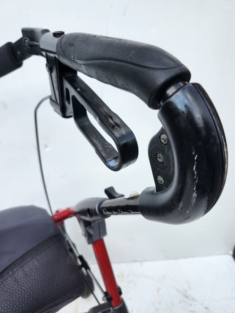 Aluminum Height Adjustable WALKER WITH SEAT 8 "WHEELS: image indicator(3)