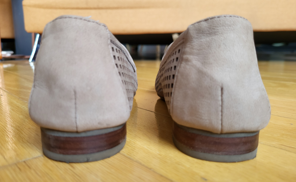 ❣️ New Loafers Neutral Tan Perforated Slip On Shoes - size 6 image indicator(5)