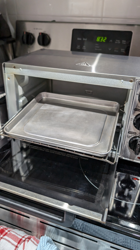 Hamilton Beach Toaster Oven - photo 2