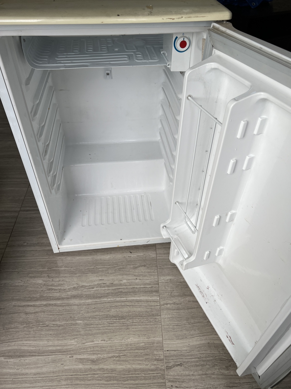 Bar Fridge - photo 2