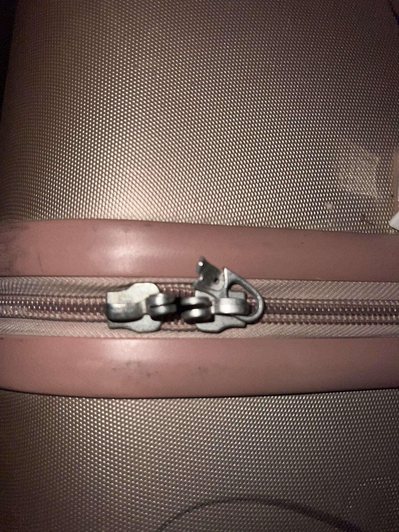 Large Suitcase with Wheels image indicator(4)