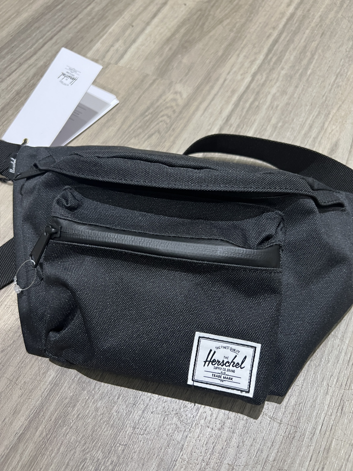 Herschel Supply Co. Fanny Pack brand new - photo 4
