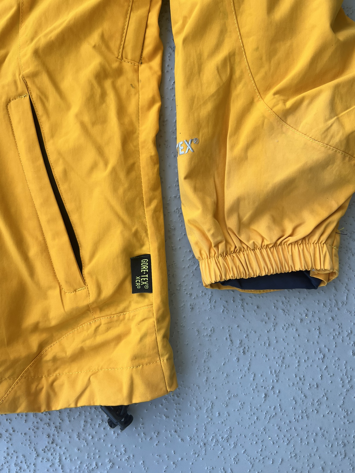 The North Face Yellow Jacket for parts image indicator(5)