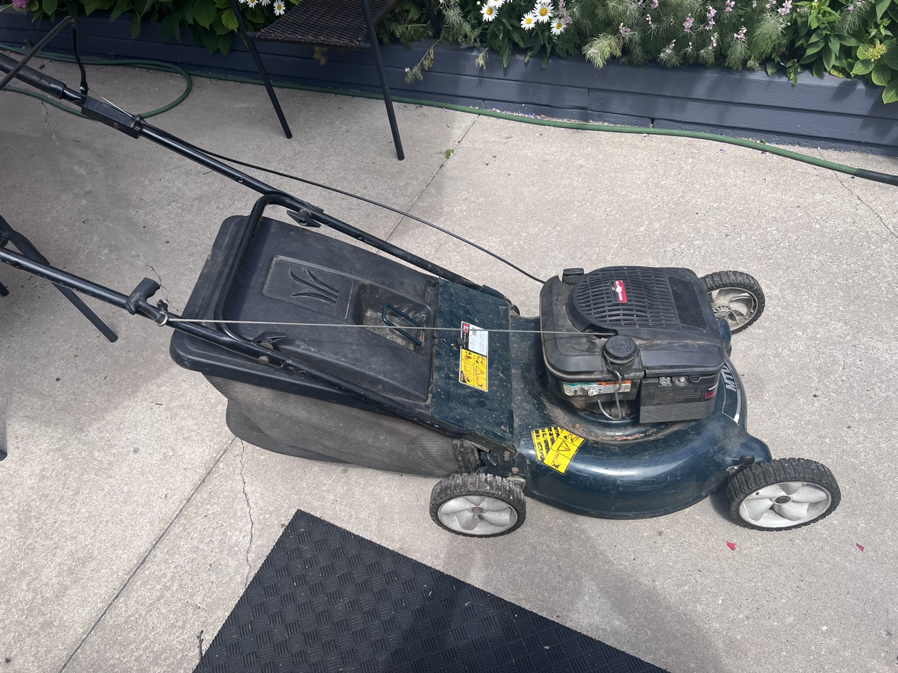 MTD 21" Lawn Mower - photo 2