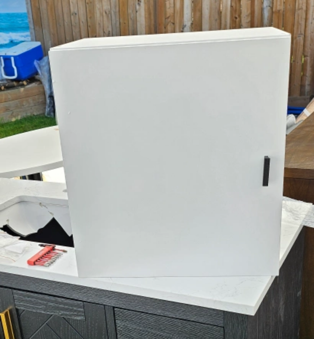 BRAND NEW Cabinet (16" X 16 "3/4) thumbnail