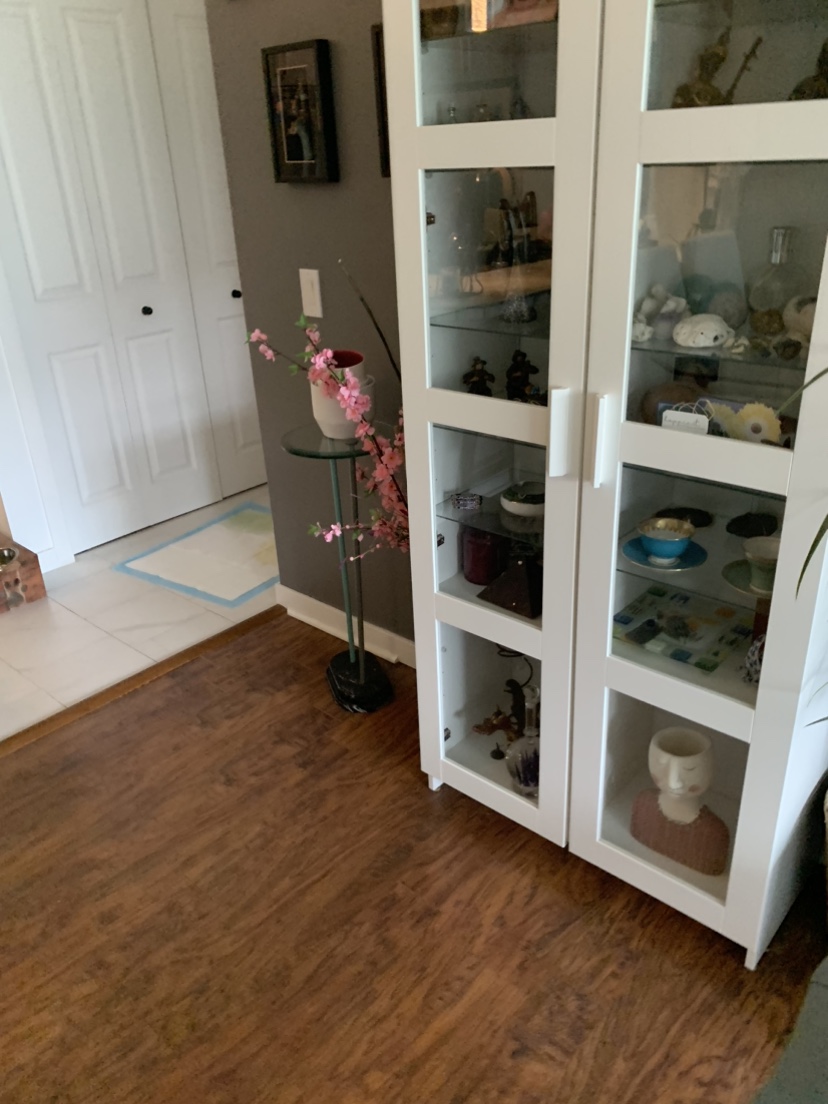 Armoire, glass doors - photo 2