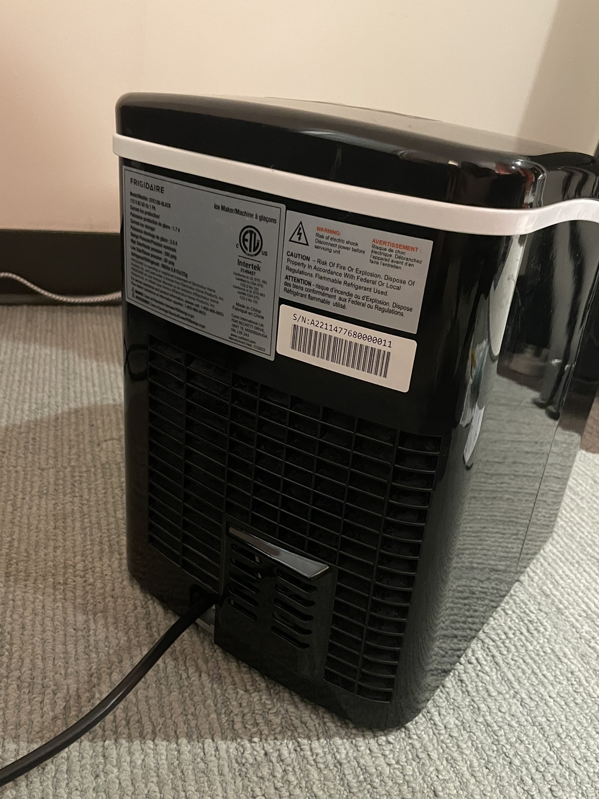 Frigidaire Ice Maker - photo 5