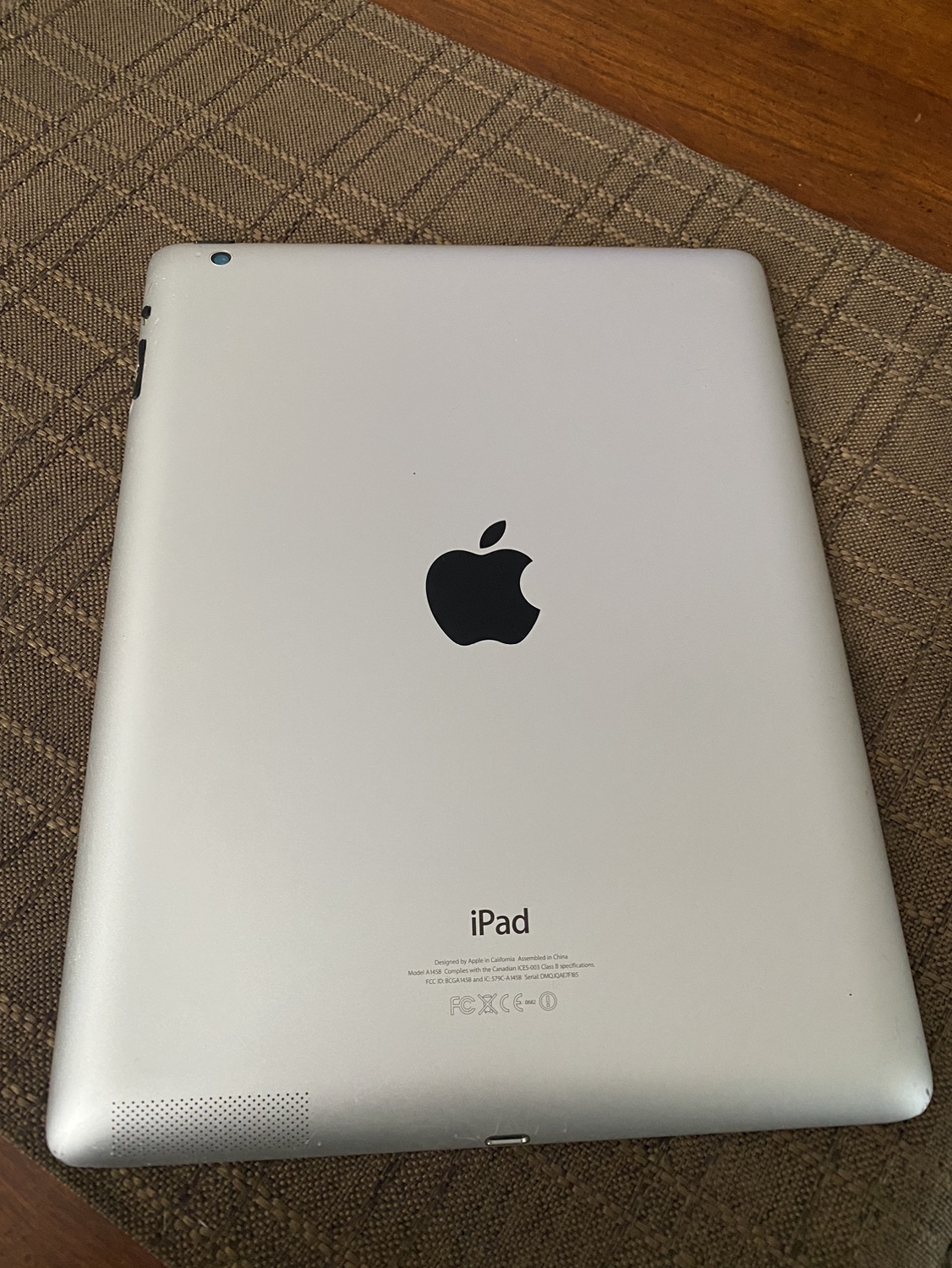iPad 3rd Generation - photo 2