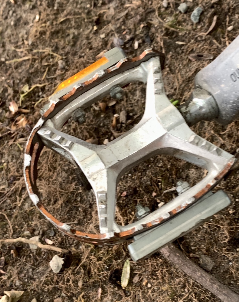 🤘NICE! TALL Sturdy Raleigh  18 speed vintage Bike. image indicator(4)