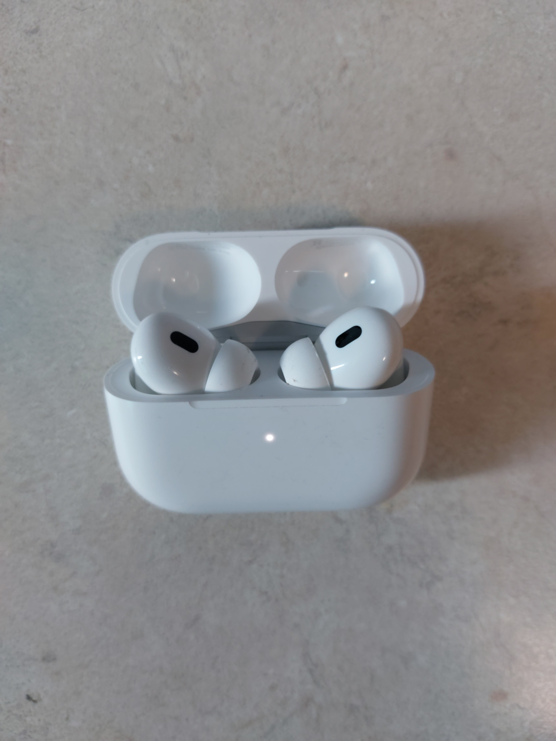 Apple AirPods (2nd Generation)