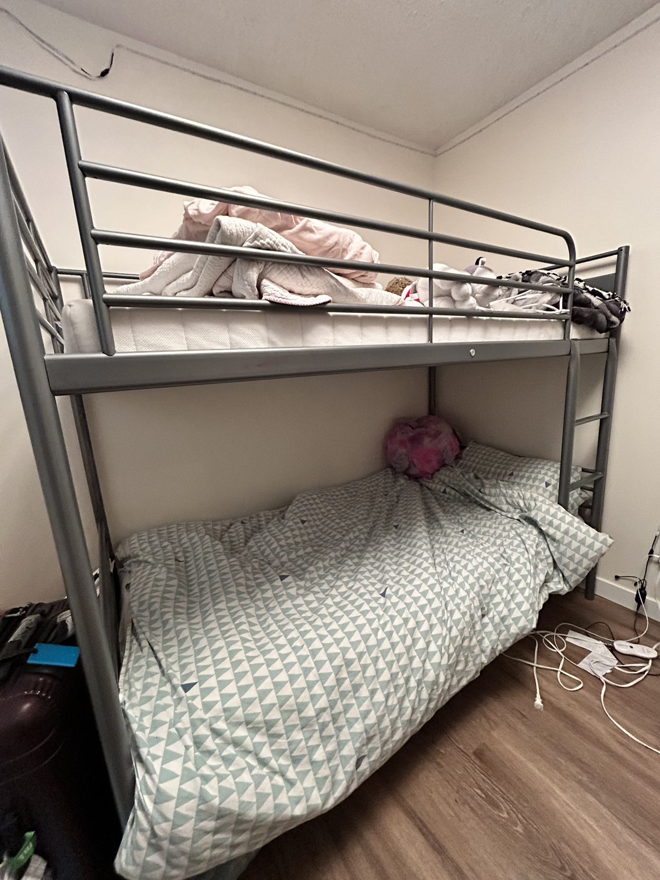 Bunk bed