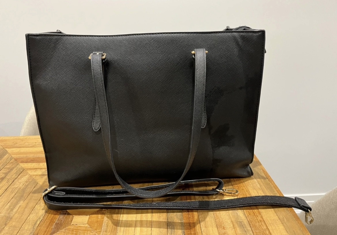 Black Laptop Tote Bag image indicator(2)