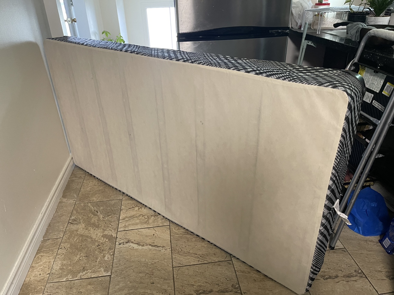 Twin size Box Spring thumbnail