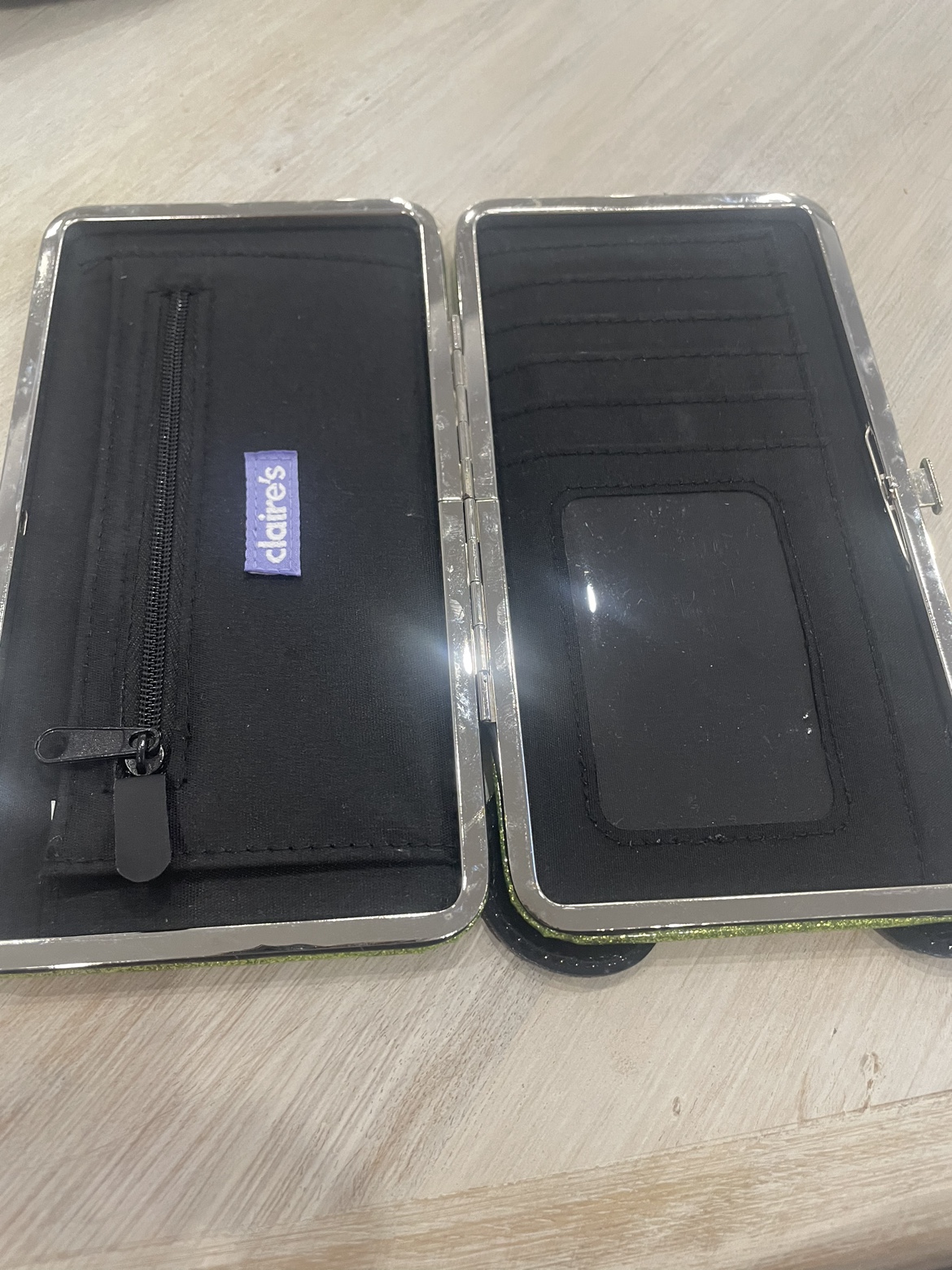 Claire's Panda Wallet - photo 2