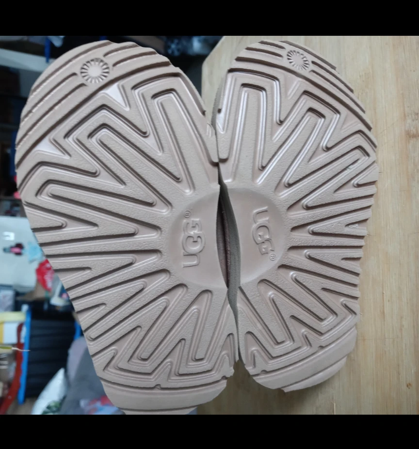 UGG Boots - photo 3