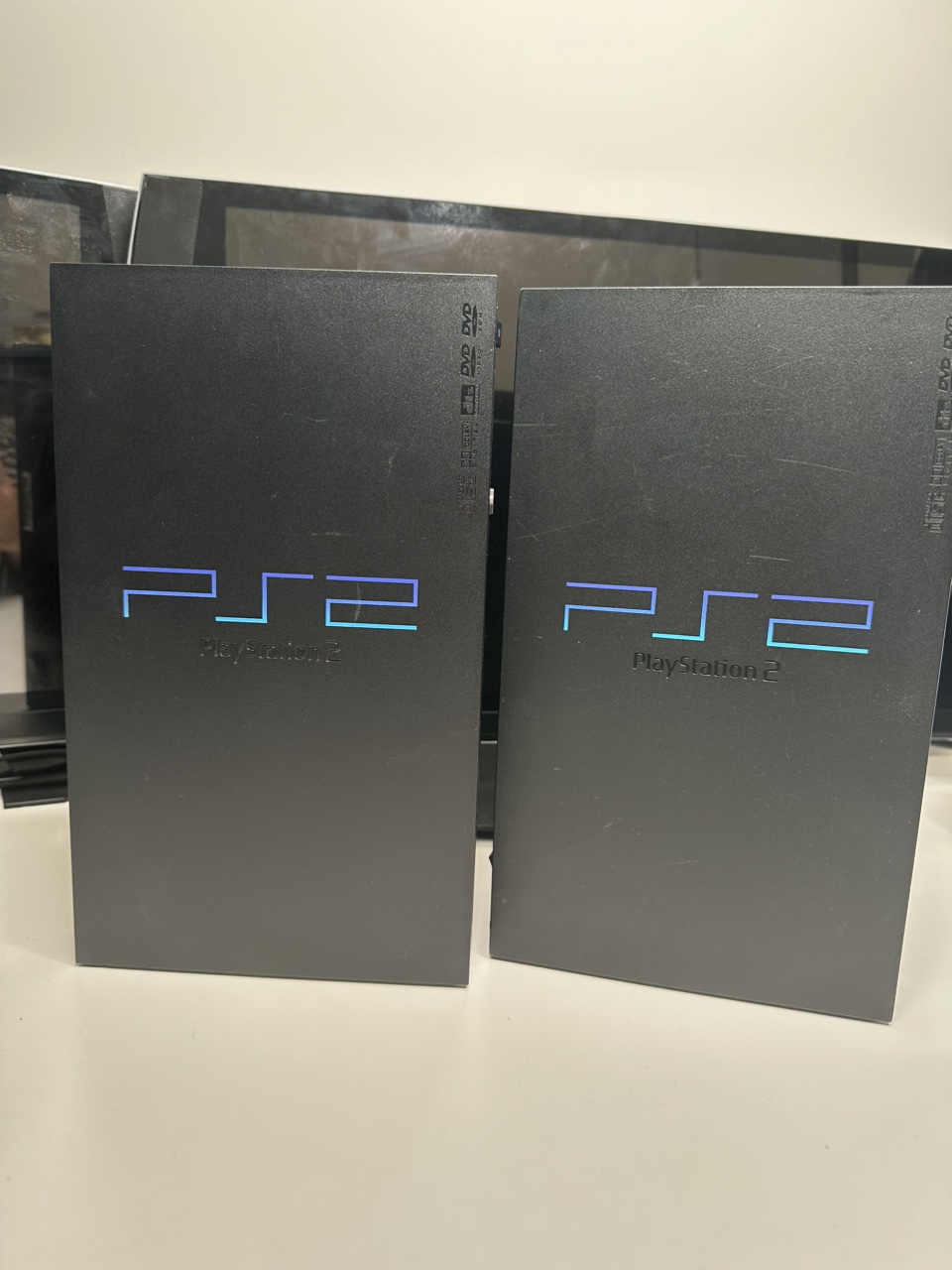 PlayStation 2. 2 pcs thumbnail