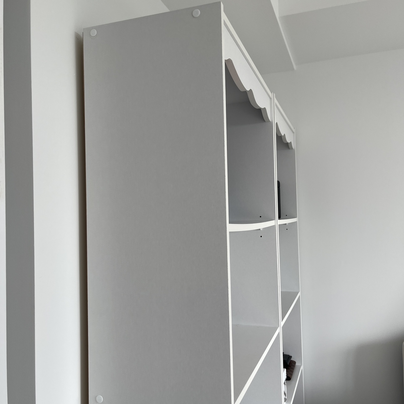 A Pair of Wayfair Bookcase - photo 3