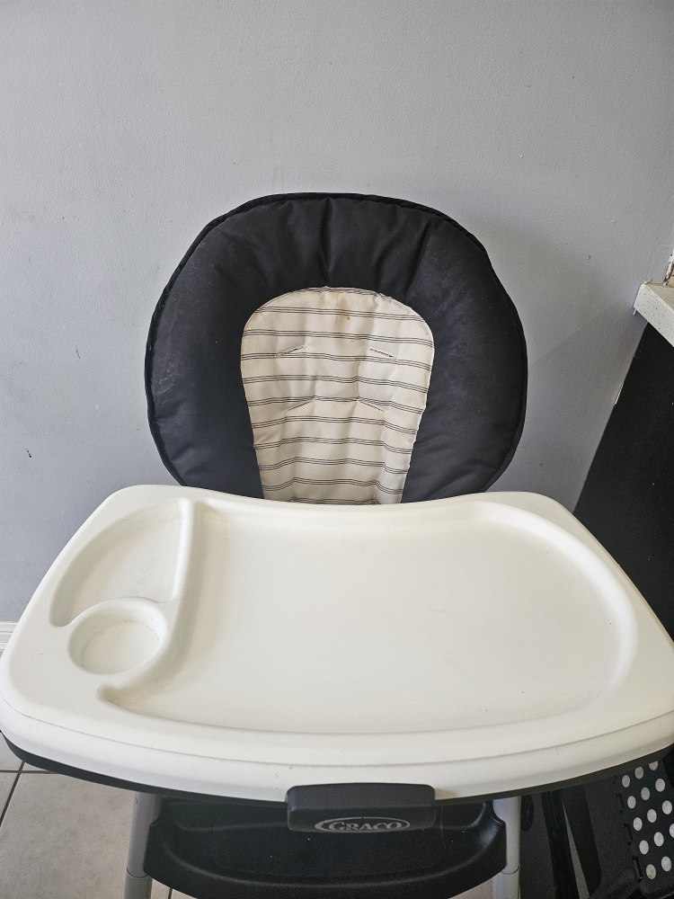 Kids Graco High Chair - photo 3